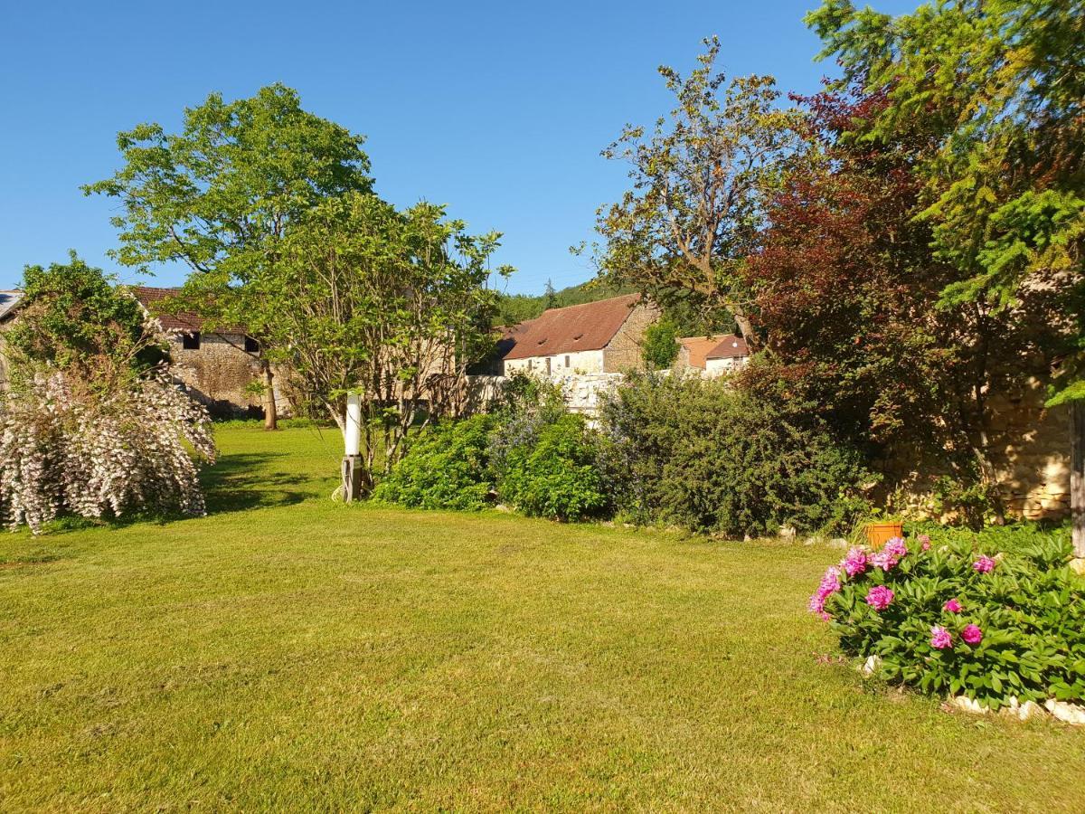 Sandre, Fish And Gites Lanzac Exterior foto